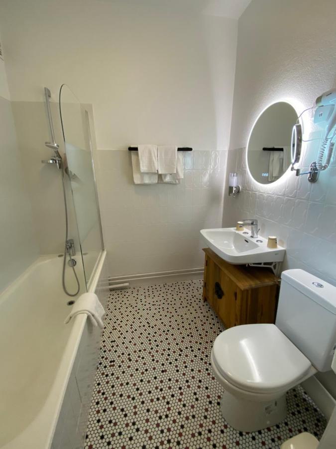 Balzac Hotel Restaurant Fougères المظهر الخارجي الصورة